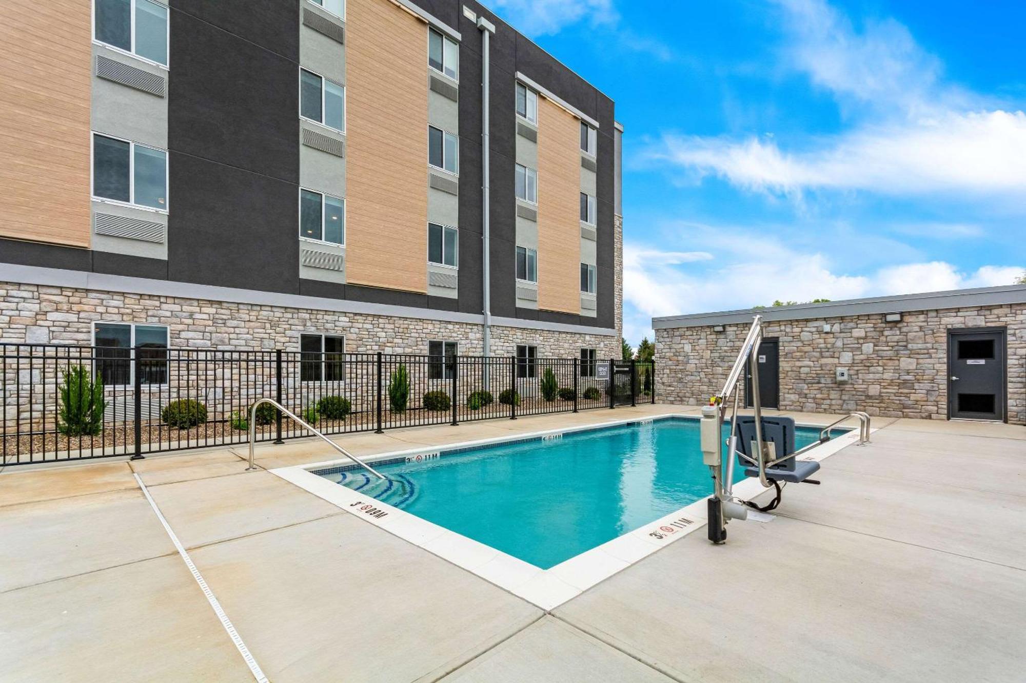 Everhome Suites Lexington - Horse Park Kültér fotó